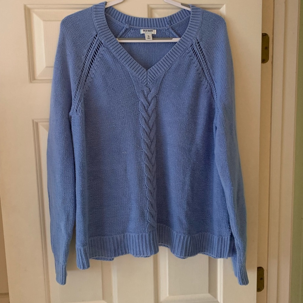 Old navy sweater